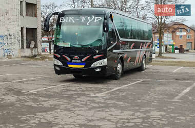 Туристический / Междугородний автобус YUTONG ZK 6119HA 2006 в Тернополе