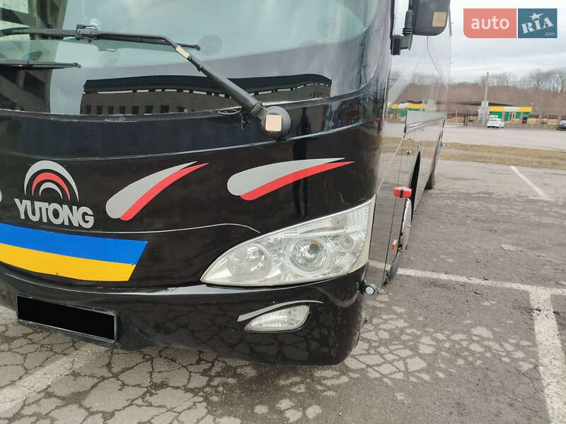 Туристический / Междугородний автобус YUTONG ZK 6119HA 2006 в Тернополе