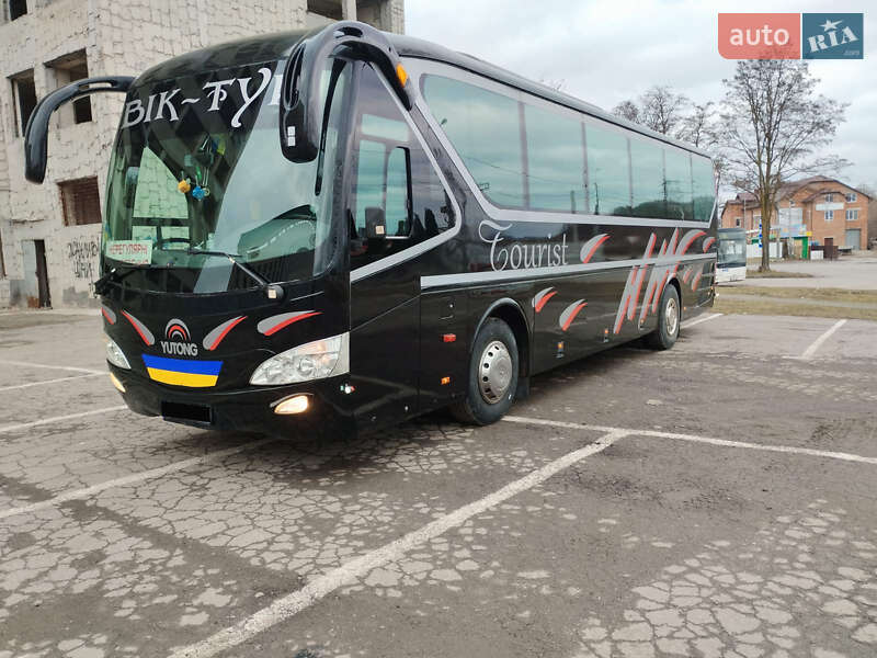 Туристический / Междугородний автобус YUTONG ZK 6119HA 2006 в Тернополе