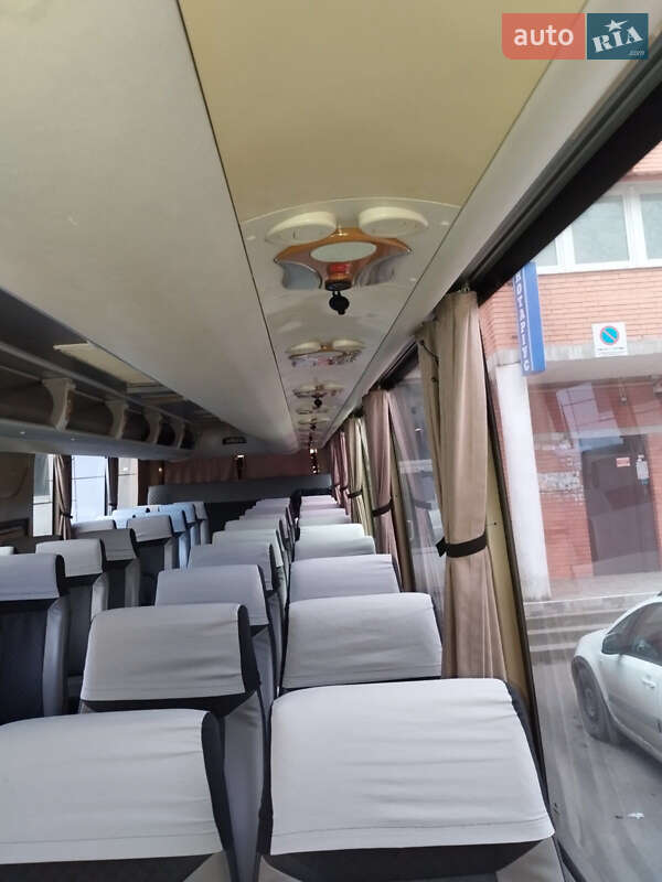 Туристический / Междугородний автобус YUTONG ZK 6119HA 2006 в Тернополе