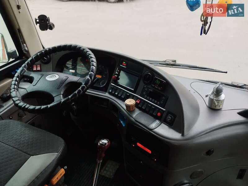 Туристический / Междугородний автобус YUTONG ZK 6119HA 2006 в Тернополе
