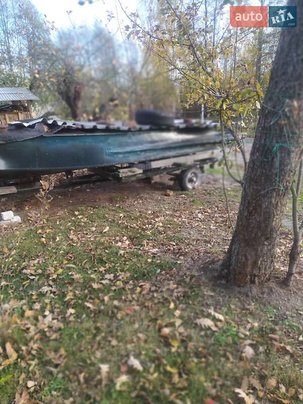 Лодка Южанка 1 1988 в Киеве