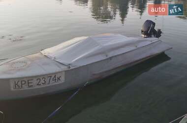 Лодка Южанка 1 1973 в Кременчуге