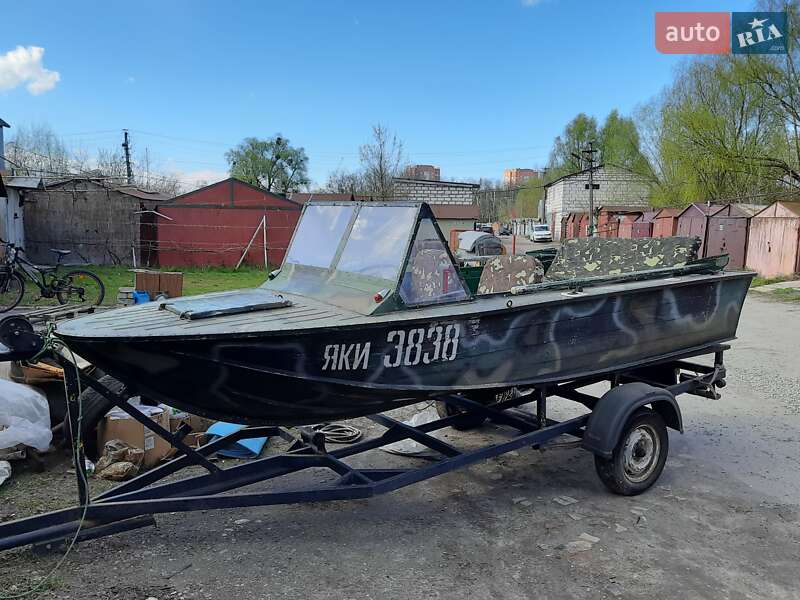 Моторна яхта Южанка 2 1986 в Броварах