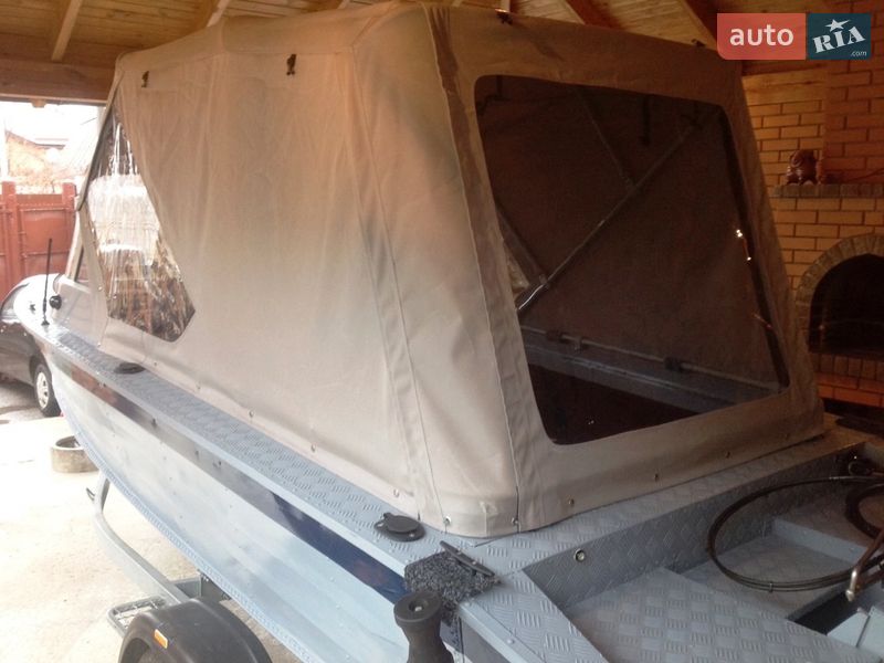 Човен Южанка 2 2015 в Києві