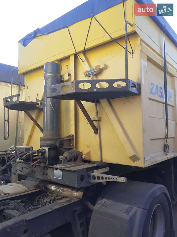 Зерновоз - полуприцеп Zaslaw D 653 2011 в Одессе