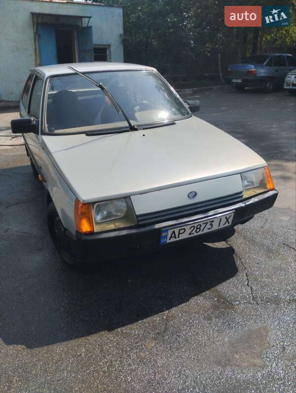 Хэтчбек ЗАЗ 1102 Таврия-Нова 2004 в 
