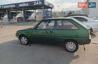 Хэтчбек ЗАЗ 1102 Таврия-Нова 2004 в 