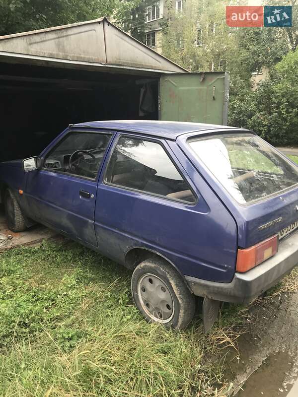 Хэтчбек ЗАЗ 1102 Таврия-Нова 2004 в Виннице