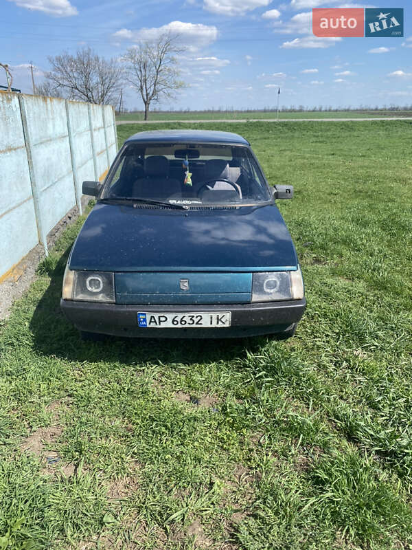 Хэтчбек ЗАЗ 1102 Таврия-Нова 1998 в Горе