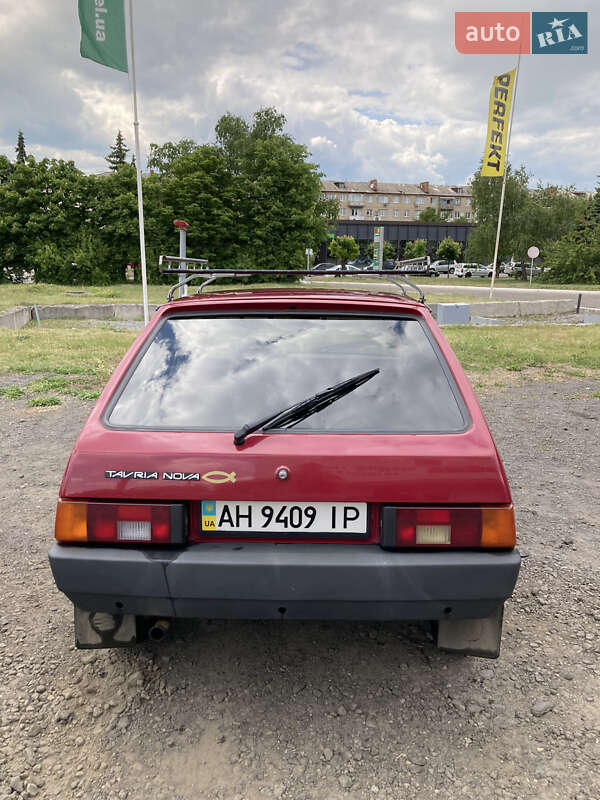 Хэтчбек ЗАЗ 1102 Таврия-Нова 2004 в Краматорске