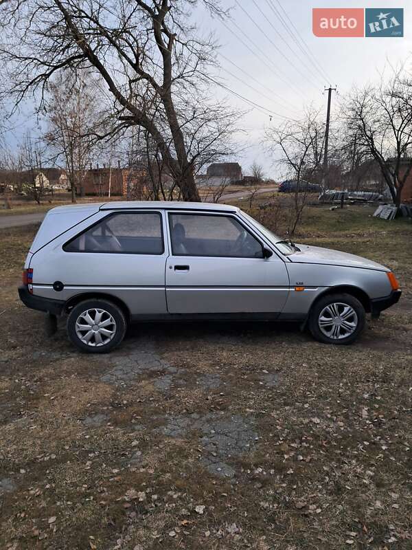 Хэтчбек ЗАЗ 1102 Таврия-Нова 2004 в Харькове