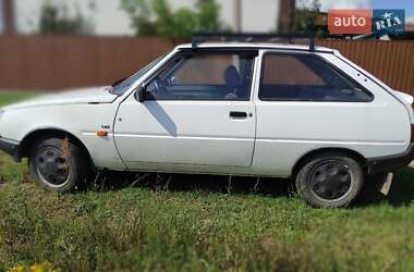 Хэтчбек ЗАЗ 1102 Таврия-Нова 2002 в 