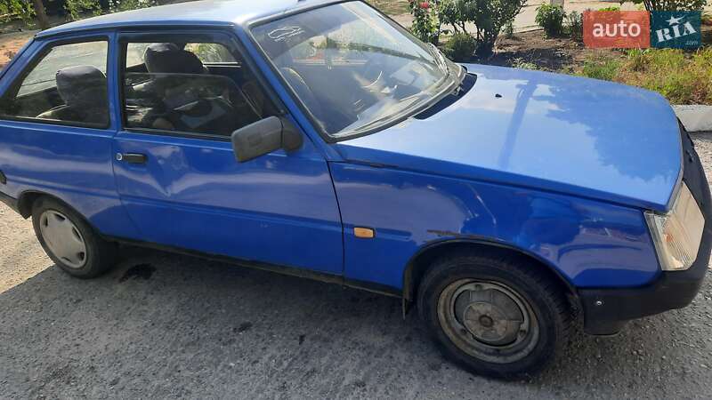 Хэтчбек ЗАЗ 1102 Таврия-Нова 1998 в Запорожье