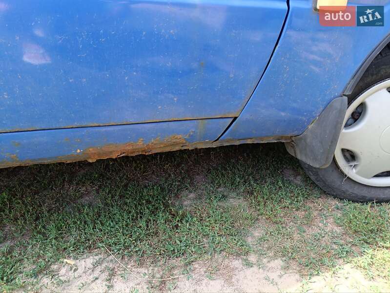 Хетчбек ЗАЗ 1102 Таврія-Нова 1998 в Києві фото 5 Хетчбек ЗАЗ 1102 Таврія-Нова 1998 в Києві