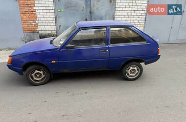 Хэтчбек ЗАЗ 1102 Таврия-Нова 2003 в 