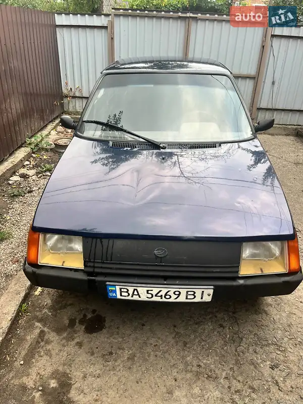 ЗАЗ 1102 Таврія-Нова