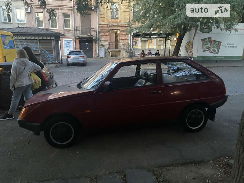 Хетчбек ЗАЗ 1102 Таврія-Нова 2004 в Одесі фото 3 Хетчбек ЗАЗ 1102 Таврія-Нова 2004 в Одесі