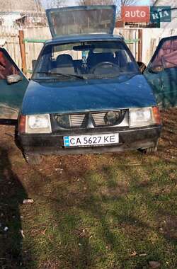 Хэтчбек ЗАЗ 1102 Таврия-Нова 2005 в 