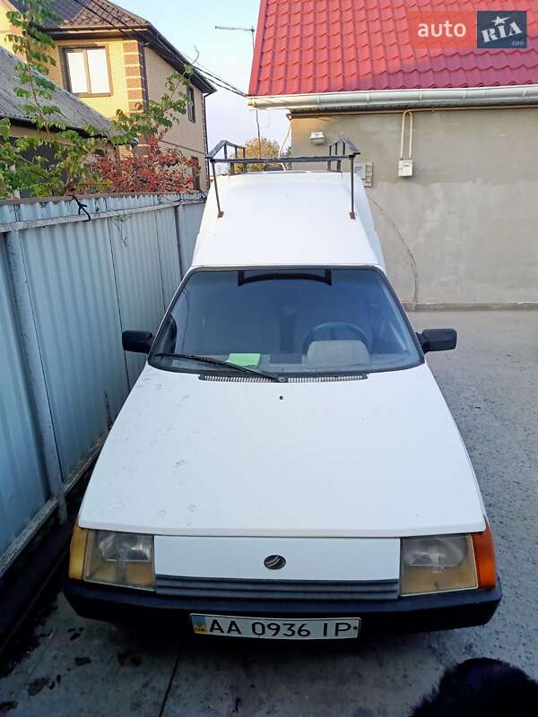 Хэтчбек ЗАЗ 1102 Таврия-Нова 2005 в 