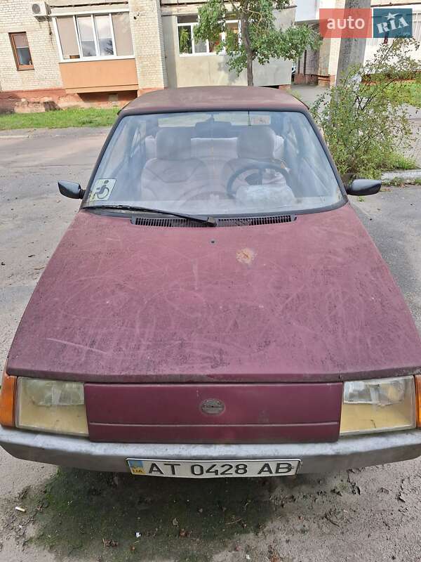 Хэтчбек ЗАЗ 1102 Таврия-Нова 2004 в 