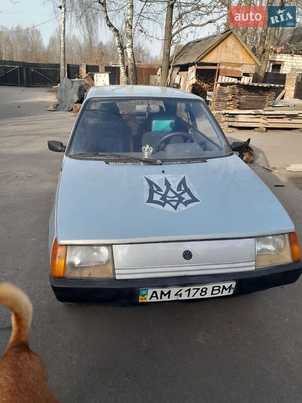 ЗАЗ 1102 Таврия-Нова 2001