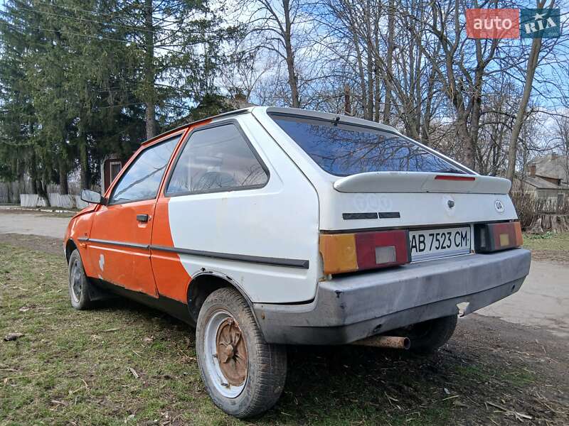 Хетчбек ЗАЗ 1102 Таврія-Нова 2004 в Озаринцях