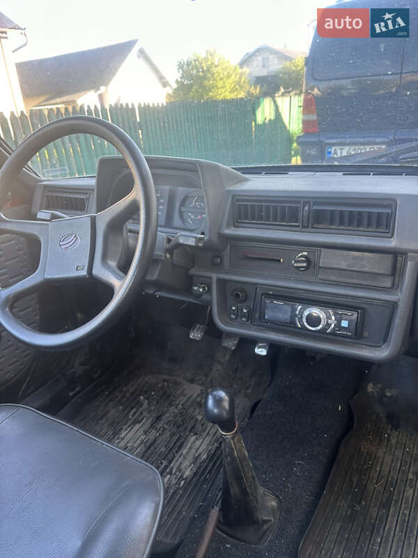 Хетчбек ЗАЗ 1102 Таврія-Нова 2001 в Івано-Франківську фото 8 Хетчбек ЗАЗ 1102 Таврія-Нова 2001 в Івано-Франківську