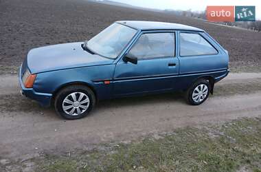 Хэтчбек ЗАЗ 1102 Таврия-Нова 2001 в Теплике