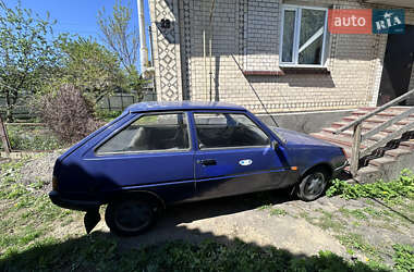 Хэтчбек ЗАЗ 1102 Таврия-Нова 2002 в 