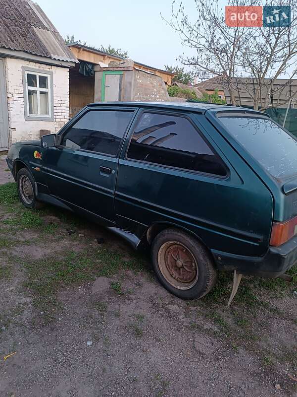 Хетчбек ЗАЗ 1102 Таврія-Нова 2001 в Прилуках