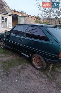 Хетчбек ЗАЗ 1102 Таврія-Нова 2001 в 