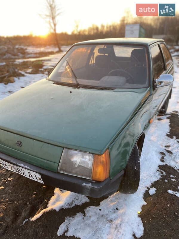 Хэтчбек ЗАЗ 1102 Таврия-Нова 2006 в 