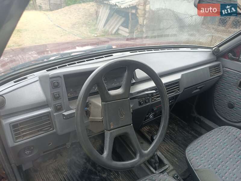 Хэтчбек ЗАЗ 1102 Таврия-Нова 1999 в Николаеве фото 10 Хэтчбек ЗАЗ 1102 Таврия-Нова 1999 в Николаеве