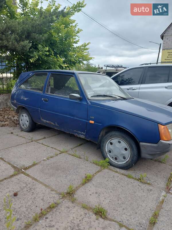 Хэтчбек ЗАЗ 1102 Таврия-Нова 2002 в Львове