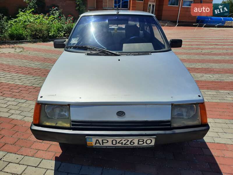 Хэтчбек ЗАЗ 1102 Таврия-Нова 2003 в 