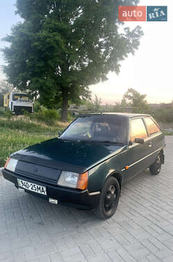Хэтчбек ЗАЗ 1102 Таврия-Нова 2001 в 