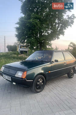 Хэтчбек ЗАЗ 1102 Таврия-Нова 2001 в 