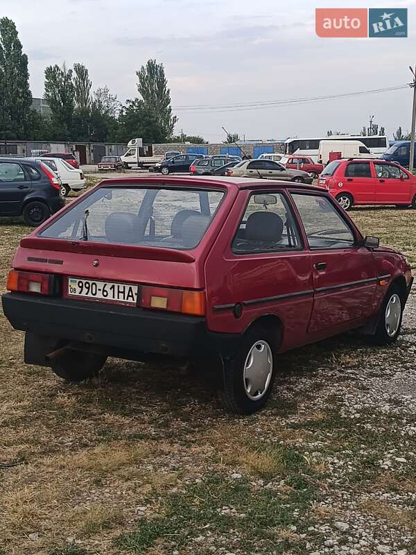 Хэтчбек ЗАЗ 1102 Таврия-Нова 2003 в Запорожье