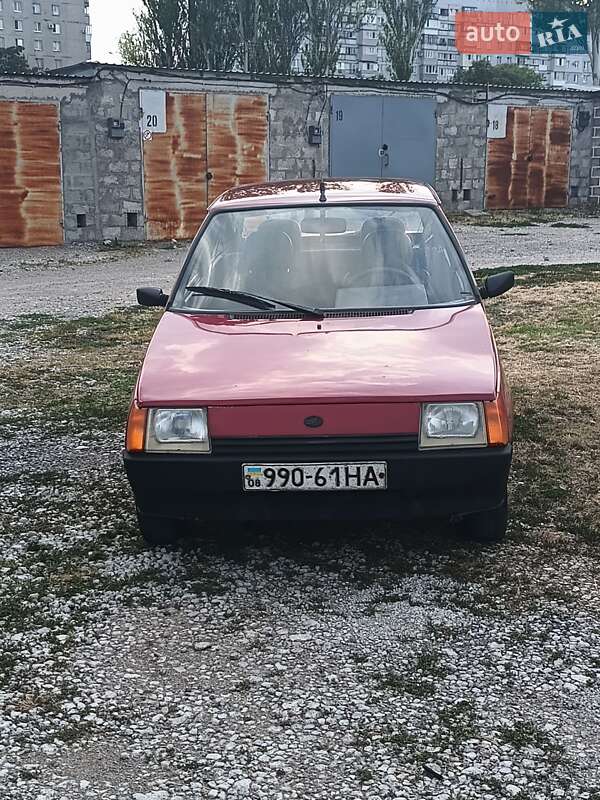 Хэтчбек ЗАЗ 1102 Таврия-Нова 2003 в Запорожье