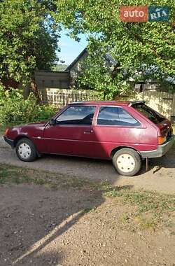 Хэтчбек ЗАЗ 1102 Таврия-Нова 2005 в 