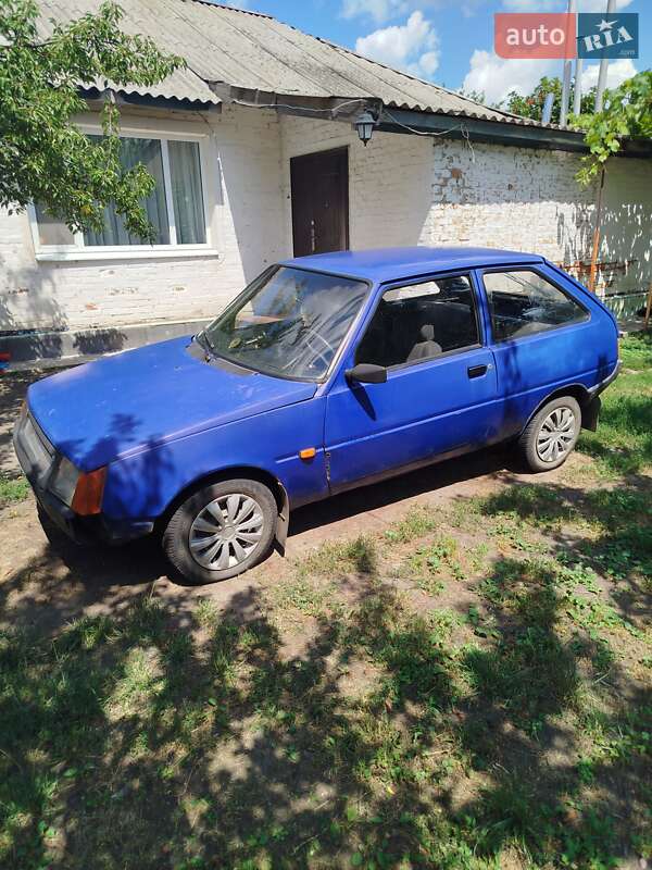 Хетчбек ЗАЗ 1102 Таврія-Нова 2002 в Миргороді