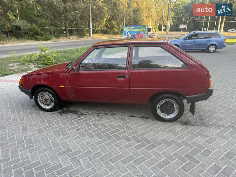 Хэтчбек ЗАЗ 1102 Таврия-Нова 2003 в Запорожье