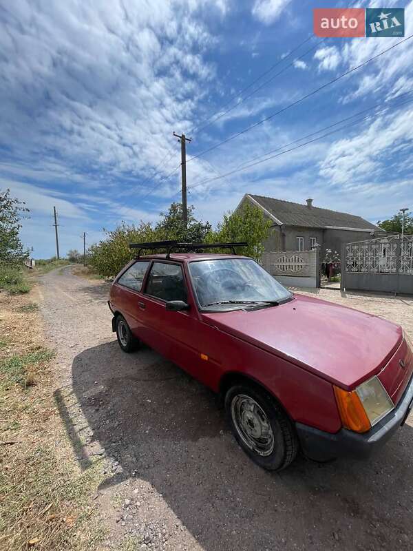 Хэтчбек ЗАЗ 1102 Таврия-Нова 2006 в Измаиле фото 3 Хэтчбек ЗАЗ 1102 Таврия-Нова 2006 в Измаиле