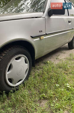 Хэтчбек ЗАЗ 1102 Таврия-Нова 2004 в 