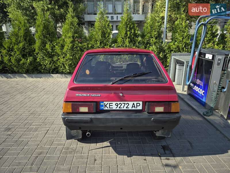 Хетчбек ЗАЗ 1102 Таврія-Нова 2004 в Дніпрі фото 4 Хетчбек ЗАЗ 1102 Таврія-Нова 2004 в Дніпрі