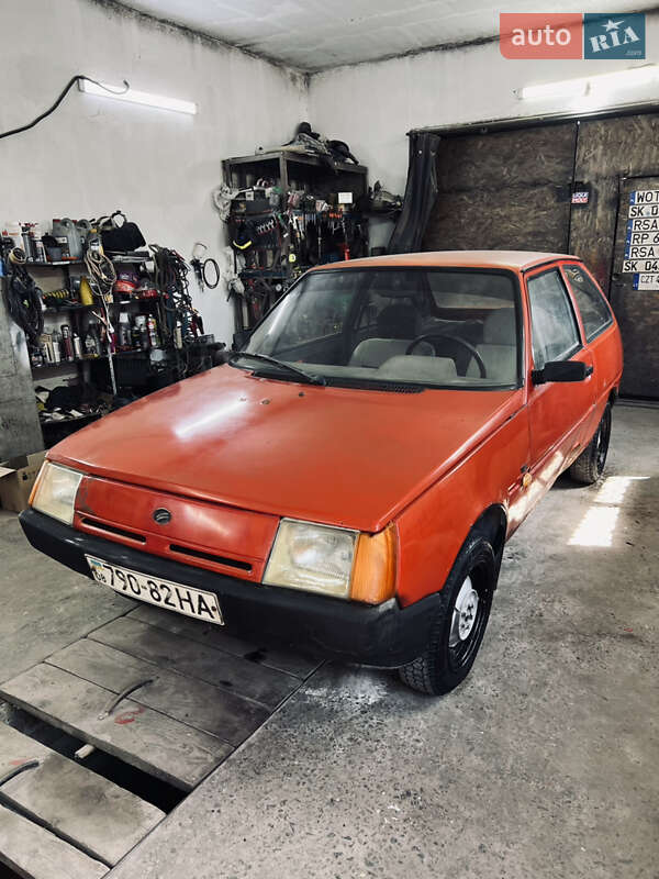 Хетчбек ЗАЗ 1102 Таврія-Нова 1998 в 