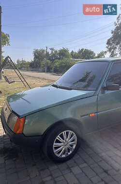 Хетчбек ЗАЗ 1102 Таврія-Нова 2006 в 