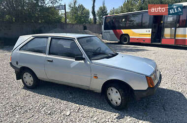Хэтчбек ЗАЗ 1102 Таврия-Нова 2004 в 