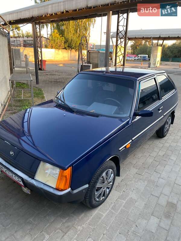 Хэтчбек ЗАЗ 1102 Таврия-Нова 2006 в 